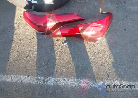 2016 Hyundai Genesis 3.8 из США, поврежденный, VIN KMHGN4JE2GU106465